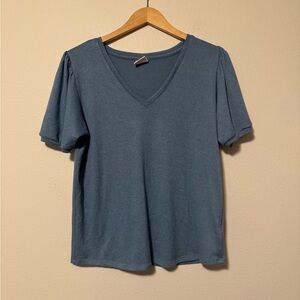 5/$55 !! 🔥 Mod Ref Denim Blue Knit Top